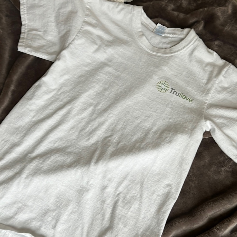 Trulieve Bud shirt